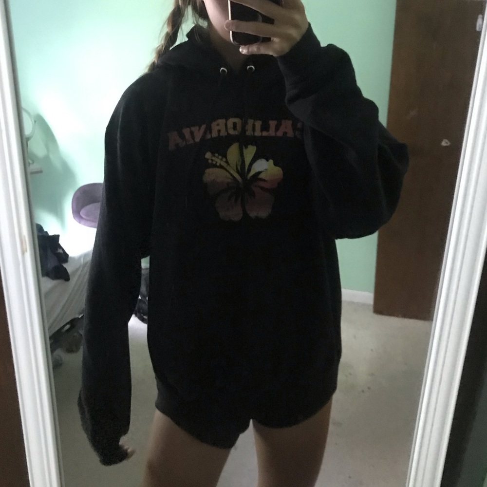 California sweatshirt